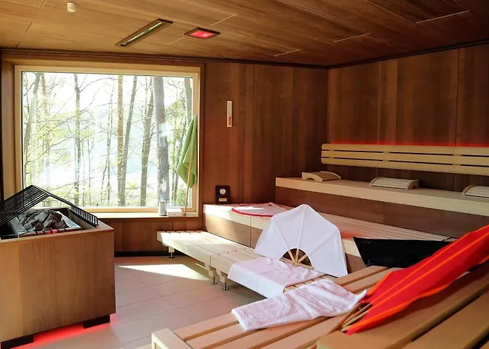 Balance - & Golf Am Woerthersee מלון 4*